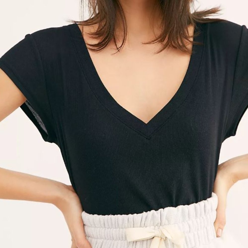 V Easy Tee